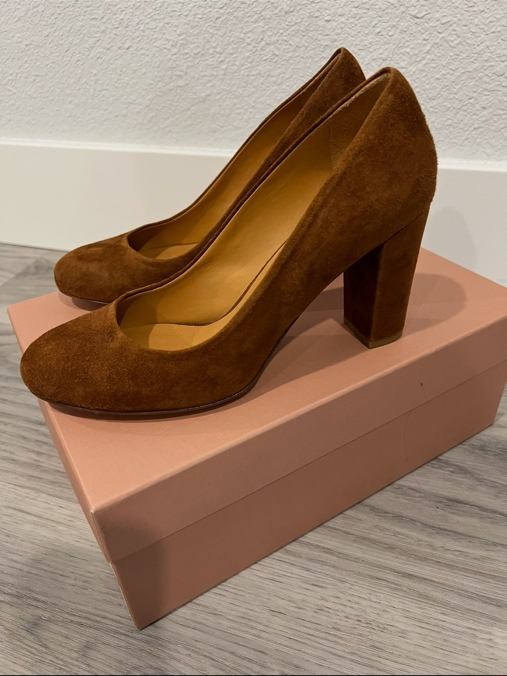 NIB Sezane Helena High Suede Brown Block Heel Pumps FR 38 US 7